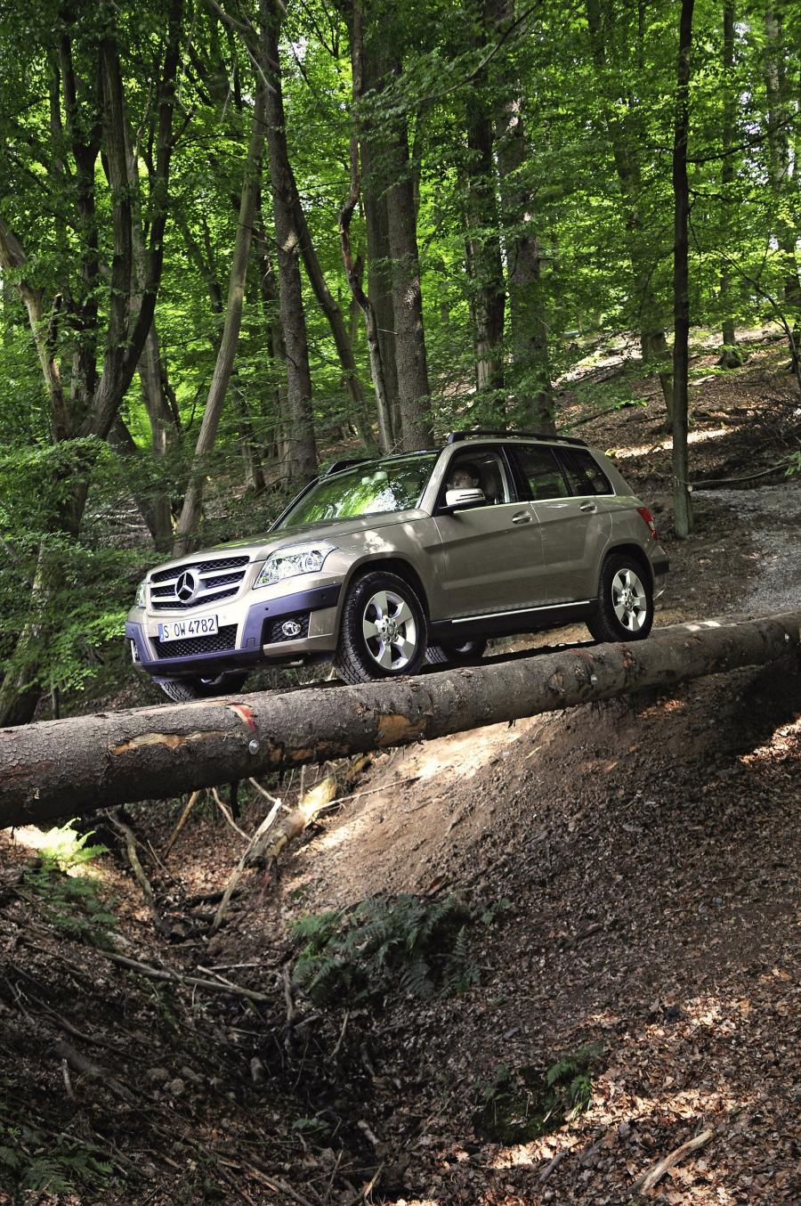  Mercedes-Benz GLK-Class 2010 года  (фото 10 из 224)